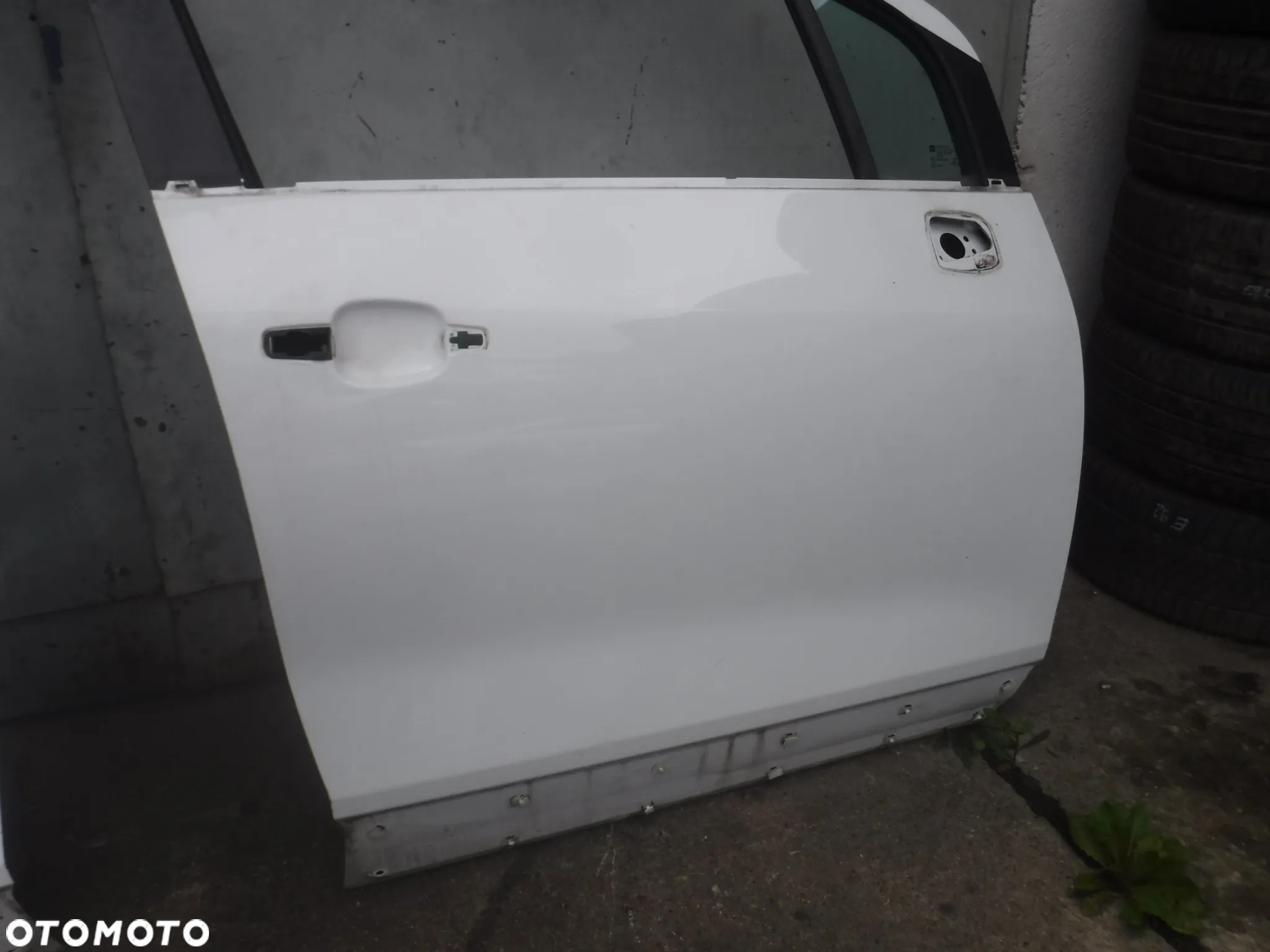 Opel Mokka  12-16 drzwi przod lewe  prawe lewe kolor GAZ - 4