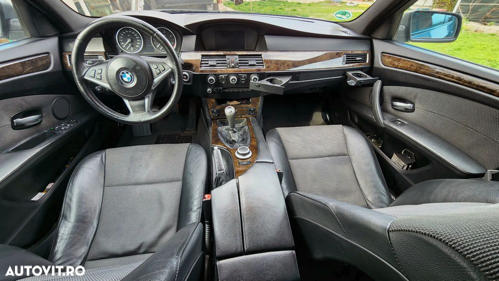BMW Seria 5 525d - 6