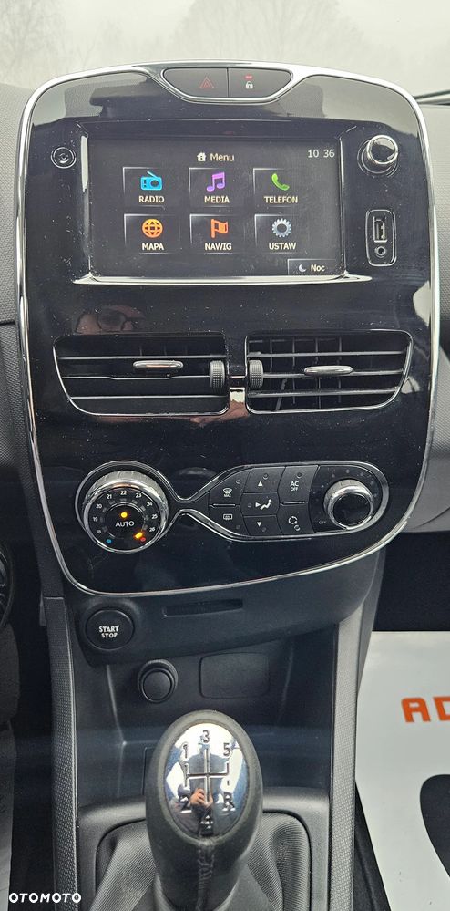 Renault Clio 1.2 16V 75 Expression - 13