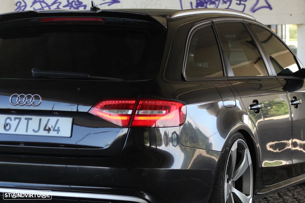 Audi A4 Avant 2.0 TDI DPF S line Sport Pack - 20