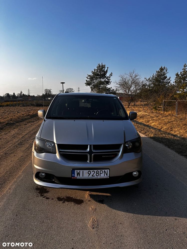 Dodge Grand Caravan 3.6 R/T - 7
