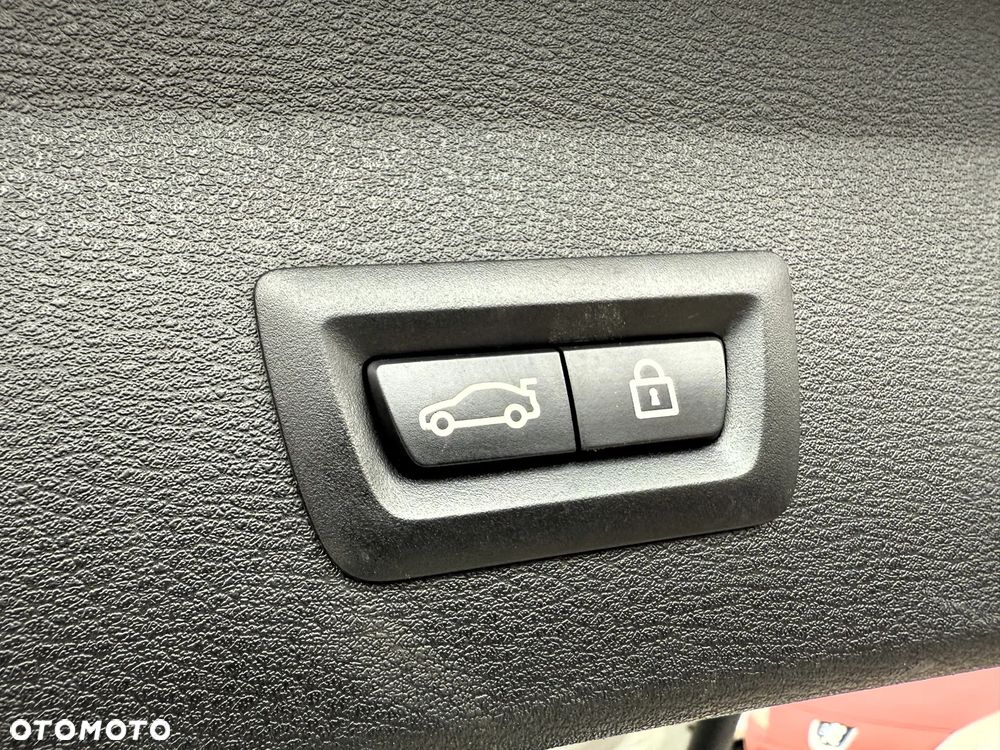 BMW X1 xDrive20d Sport Line - 18