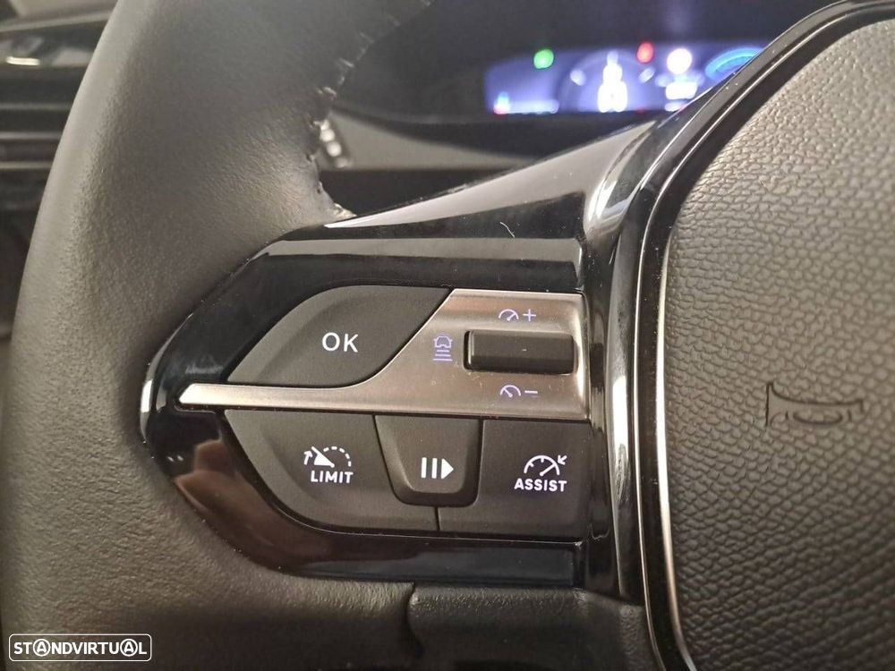 Peugeot 408 1.2 Hybrid Allure e-DCS6 - 16