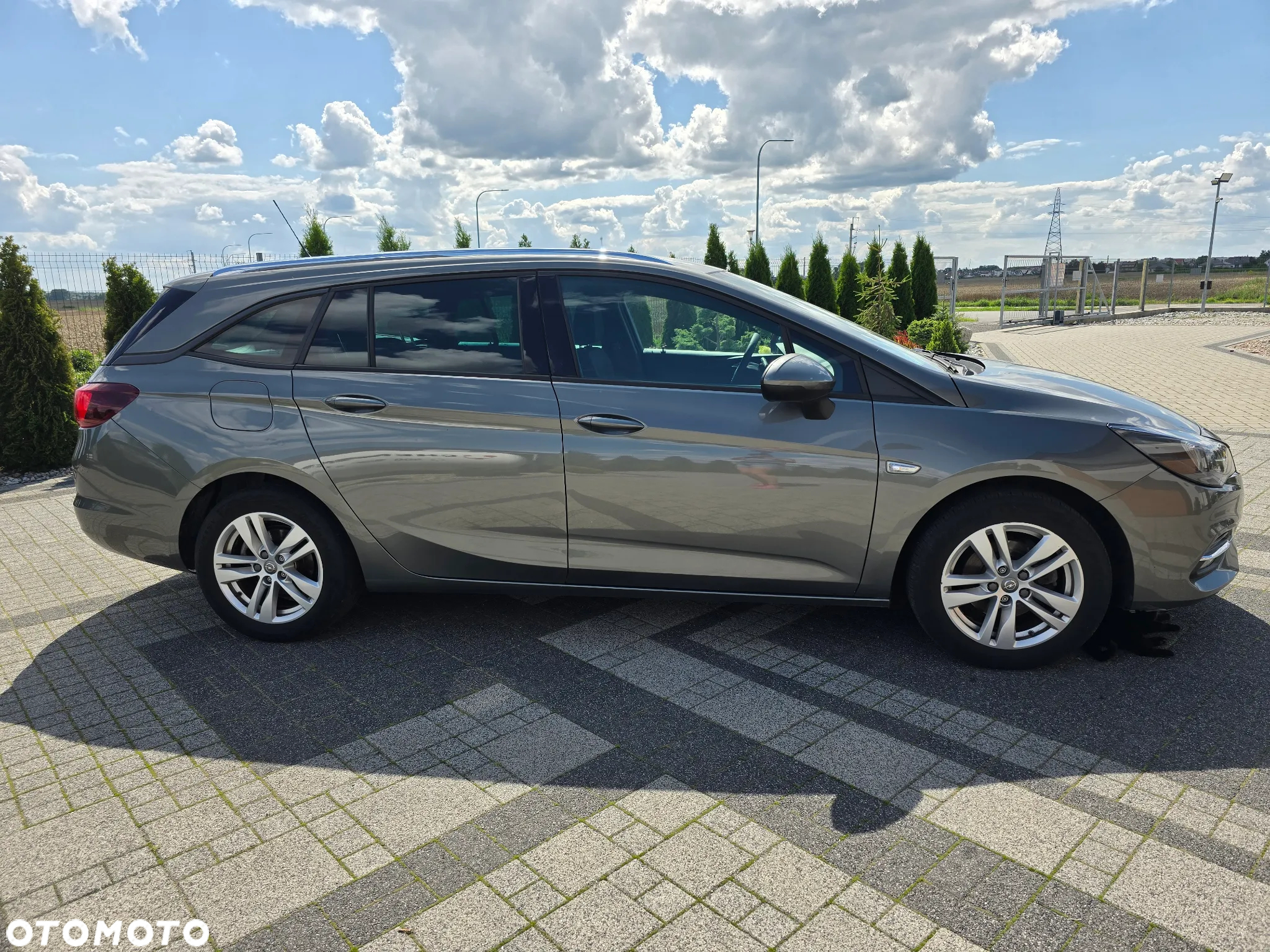 Opel Astra V 1.2 T GS Line S&S - 4