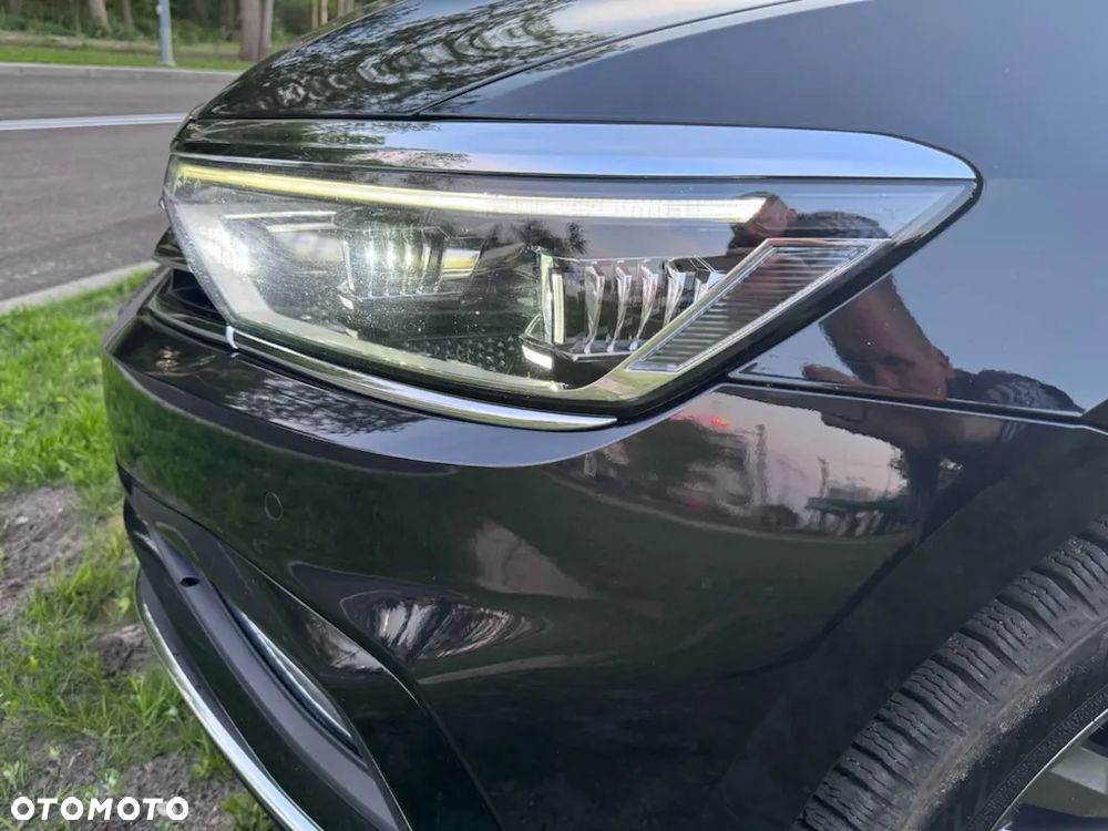 Volkswagen Passat 2.0 TDI SCR DSG 4Motion Elegance - 21