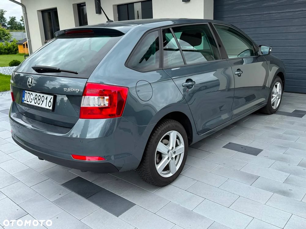 Skoda RAPID 1.4 TSI Joy DSG - 7