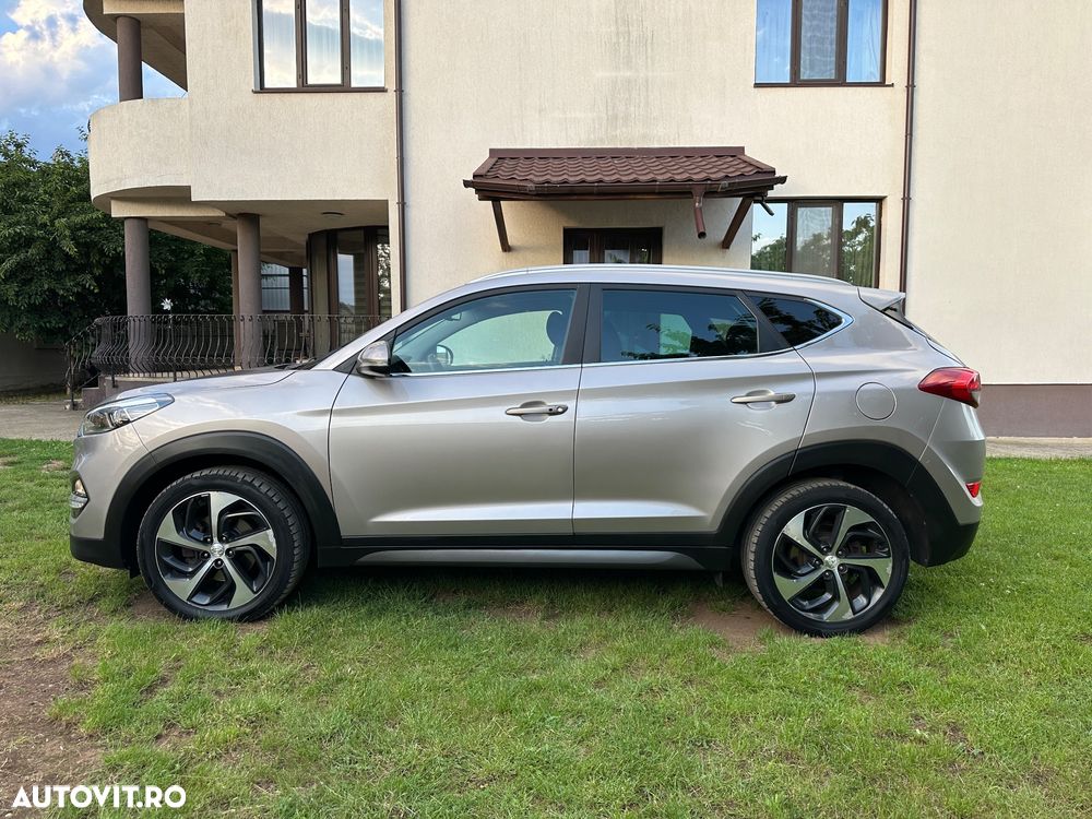 Hyundai Tucson blue 1.7 CRDi 2WD Style - 32