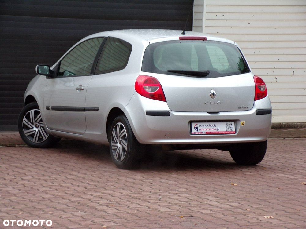 Renault Clio - 15