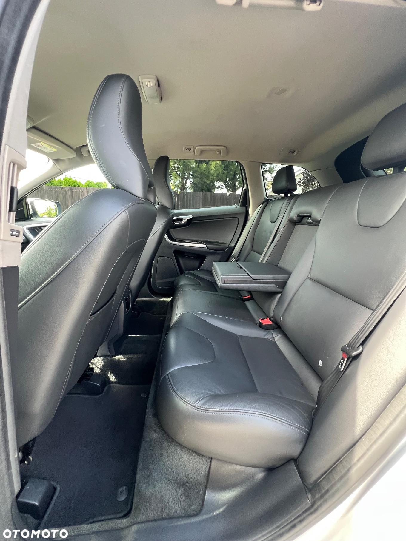 Volvo XC 60 D4 AWD Geartronic Summum - 6