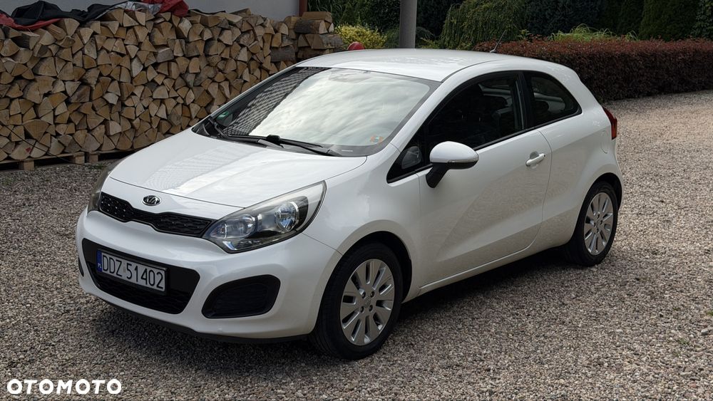 Kia Rio - 3