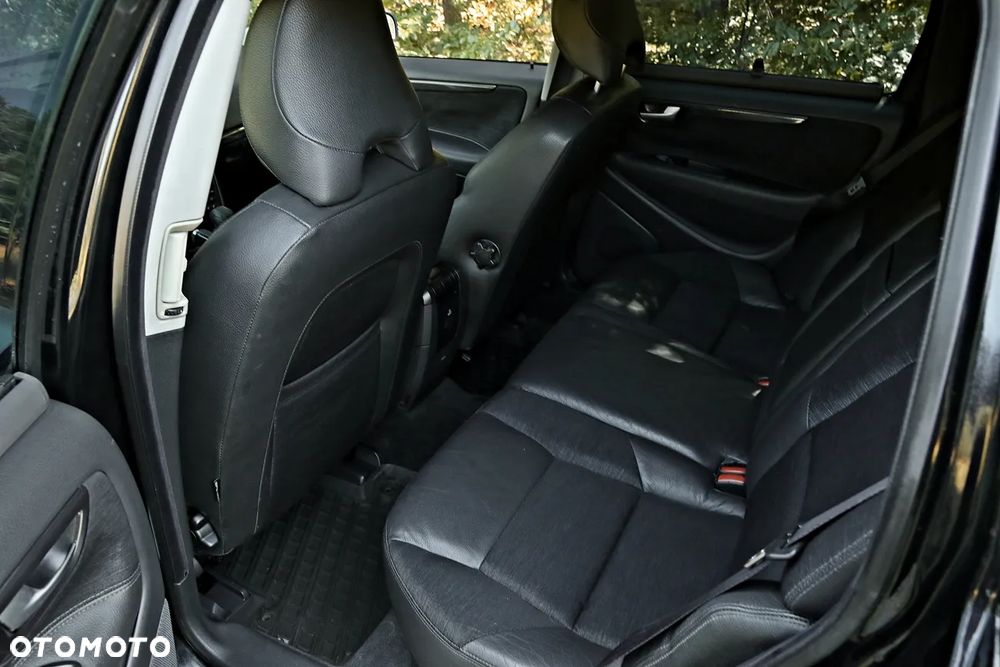 Volvo V70 2.4 D DPF Momentum - 30