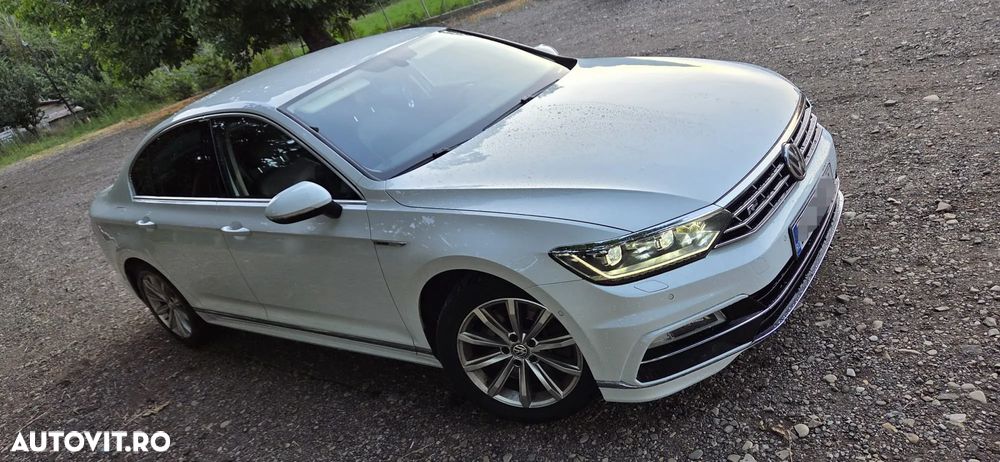 Volkswagen Passat 2.0 BiTDI DSG 4Mot Highline - 2