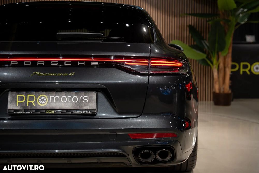 Porsche Panamera - 19
