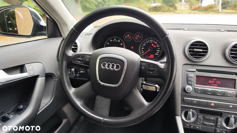 Audi A3 Sportback 1.6 Attraction - 27