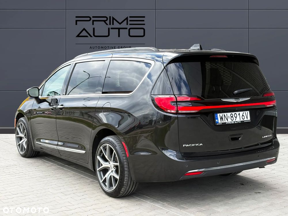 Chrysler Pacifica - 11