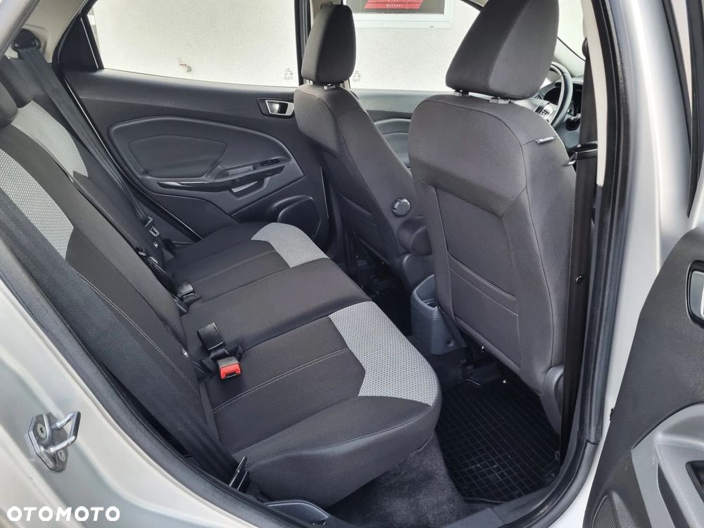 Ford EcoSport 1.5 TDCi TITANIUM - 11
