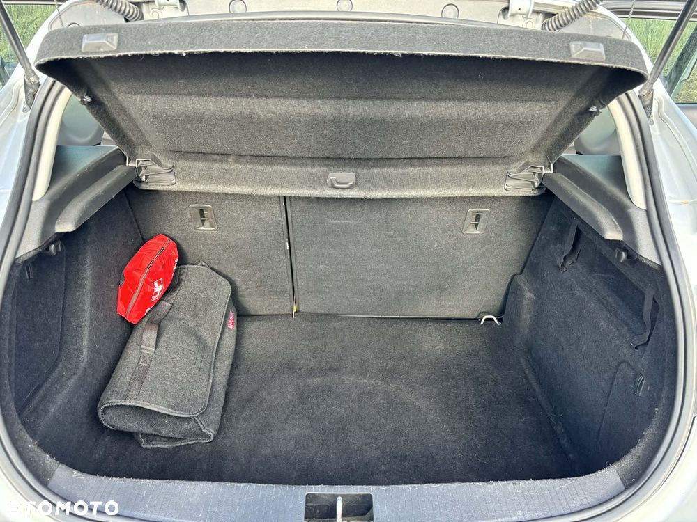 Opel Astra 1.7 CDTI Cosmo - 11