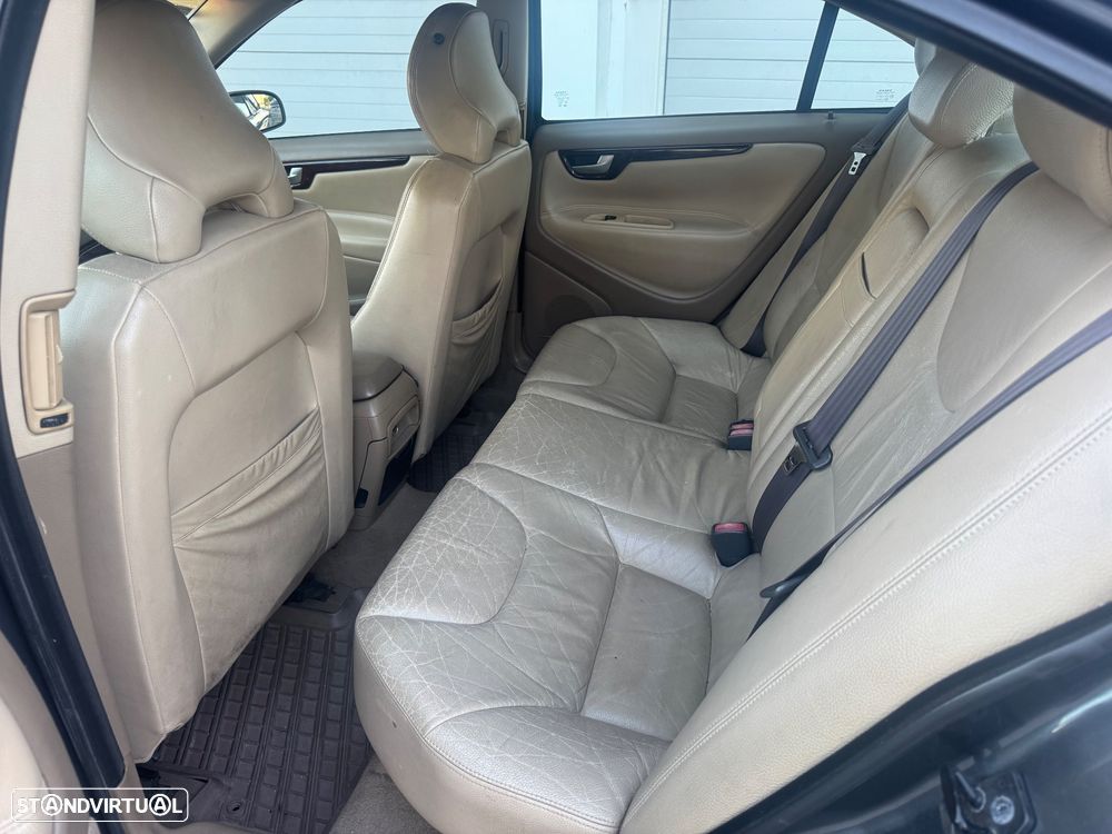 Volvo S60 2.4 D5 Nivel 3 - 8