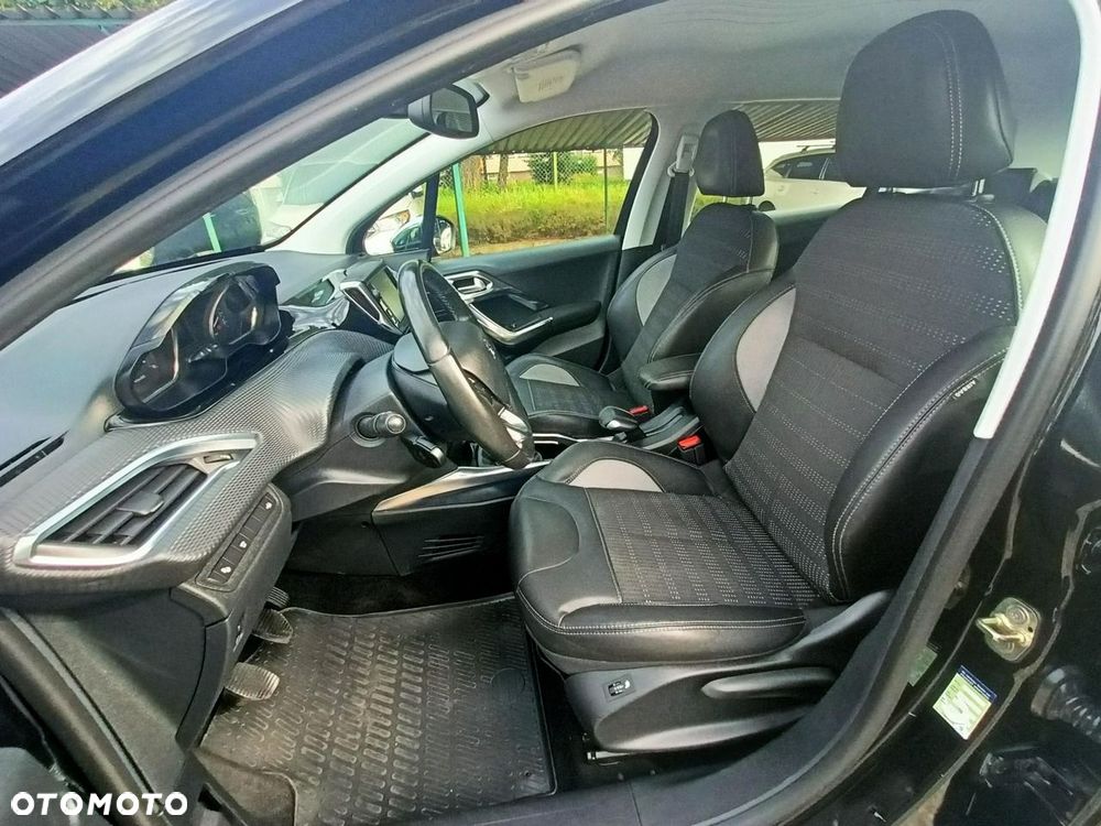 Peugeot 2008 1.6 e-HDi Allure S&S - 35