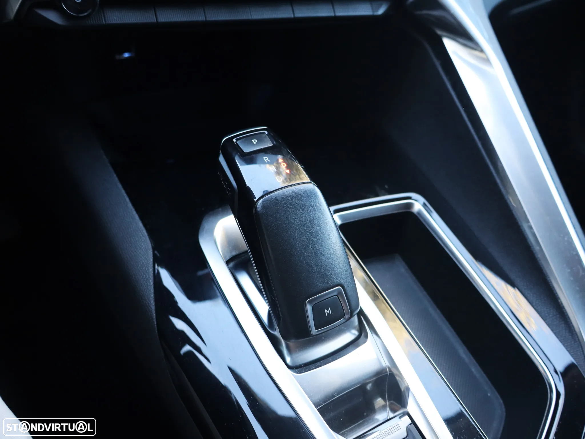 Peugeot 3008 1.5 BlueHDi Allure EAT8 - 26