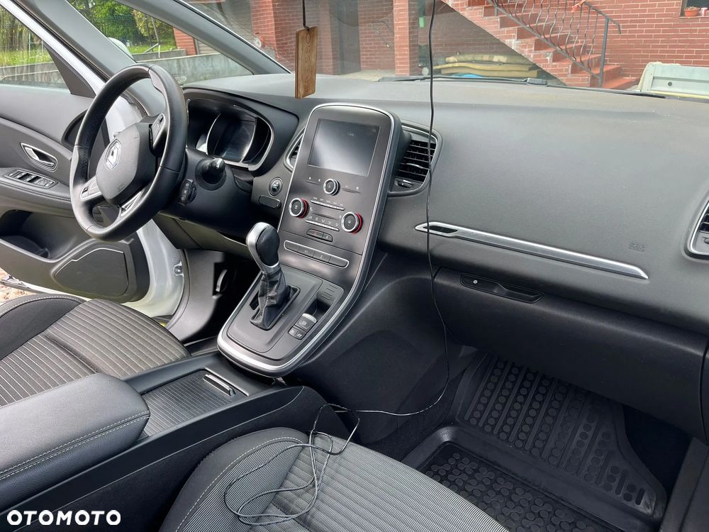 Renault Scenic - 5