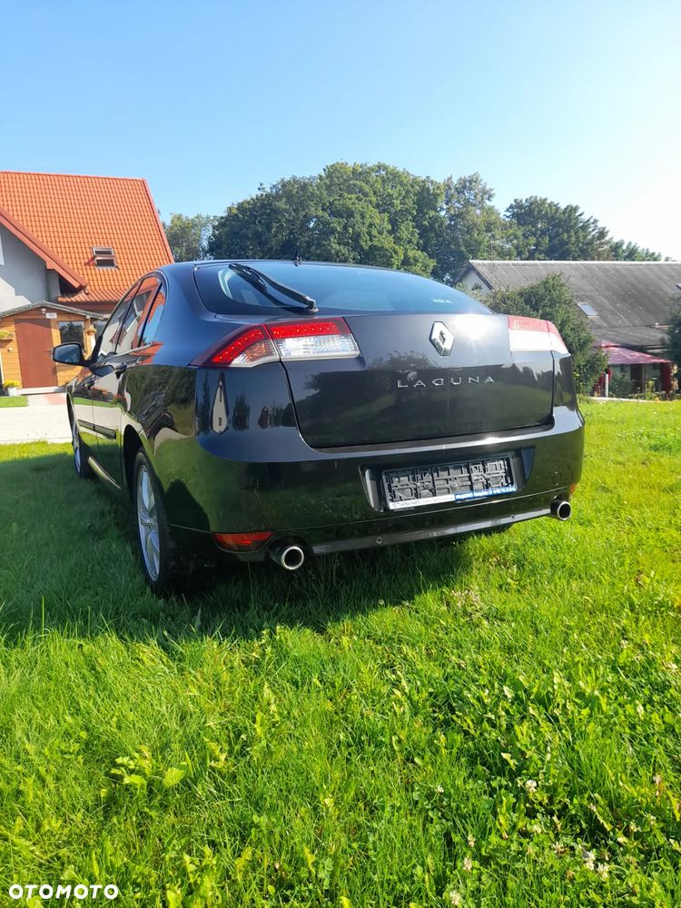 Renault Laguna dCi 150 FAP Start-Stop GT - 14