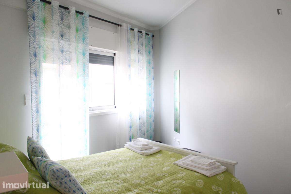 Apartamento com 1 quartos - localizado em Paranhos Porto - Grande imagem: 5/21