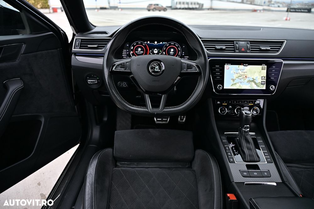 Skoda Superb 2.0 TDI DSG Sportline - 17