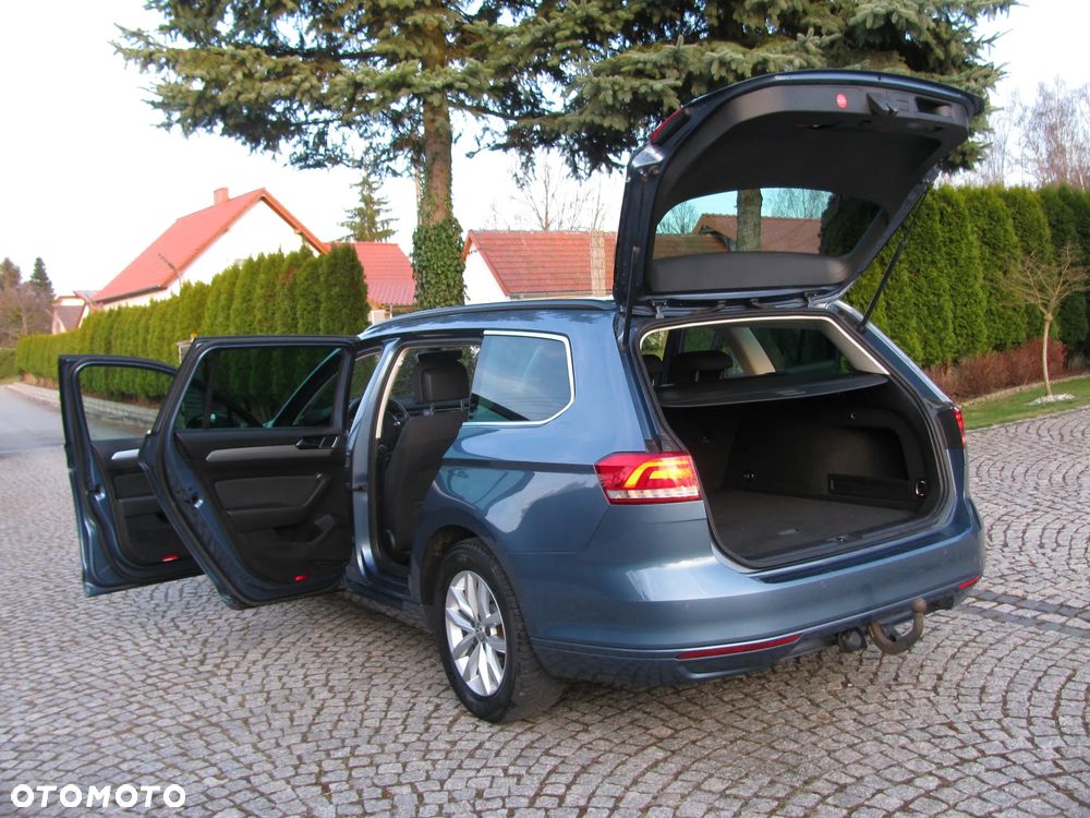 Volkswagen Passat 2.0 TDI SCR DSG Comfortline - 13