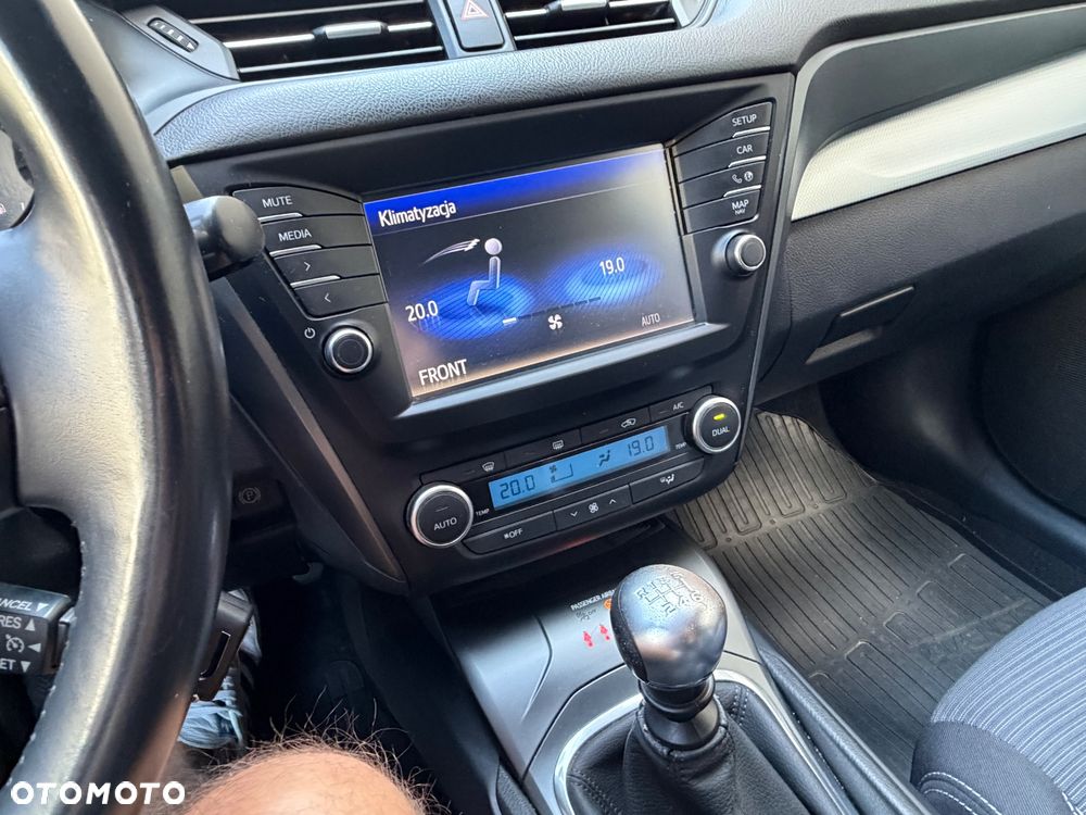 Toyota Avensis 2.0 D-4D Prestige - 13