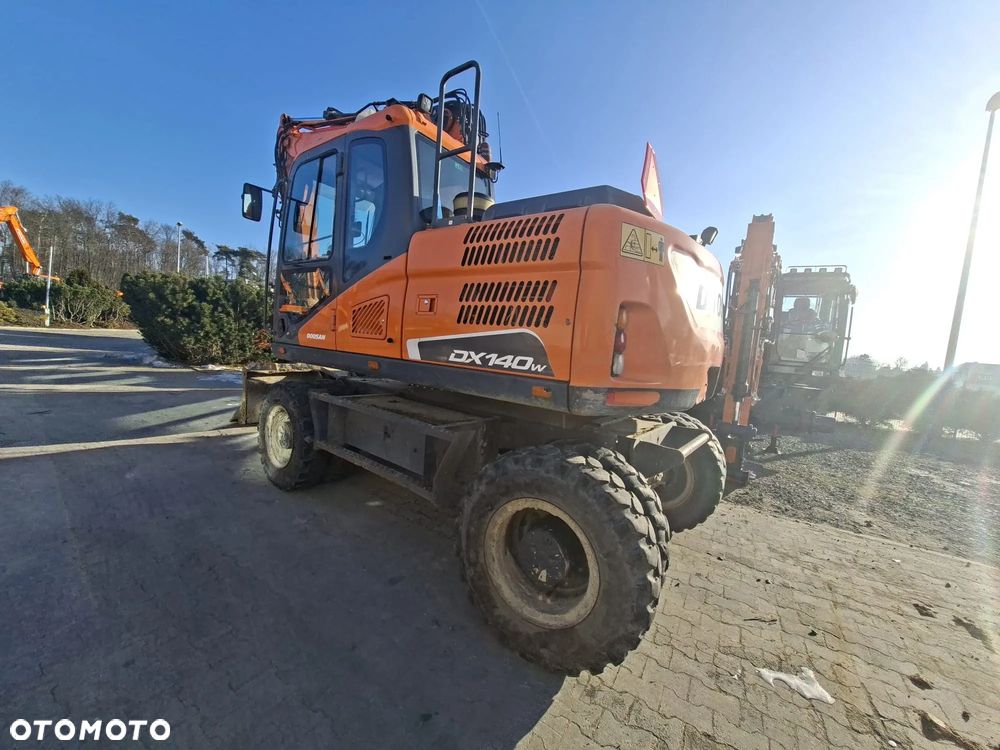 Doosan DX140W-5 - 3