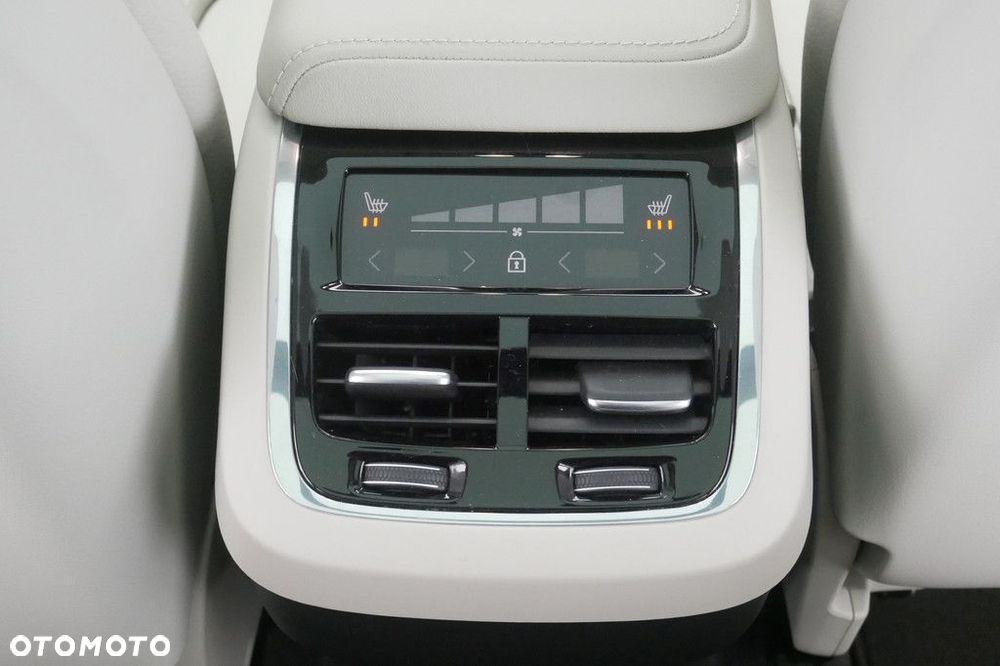 Volvo XC 60 - 26