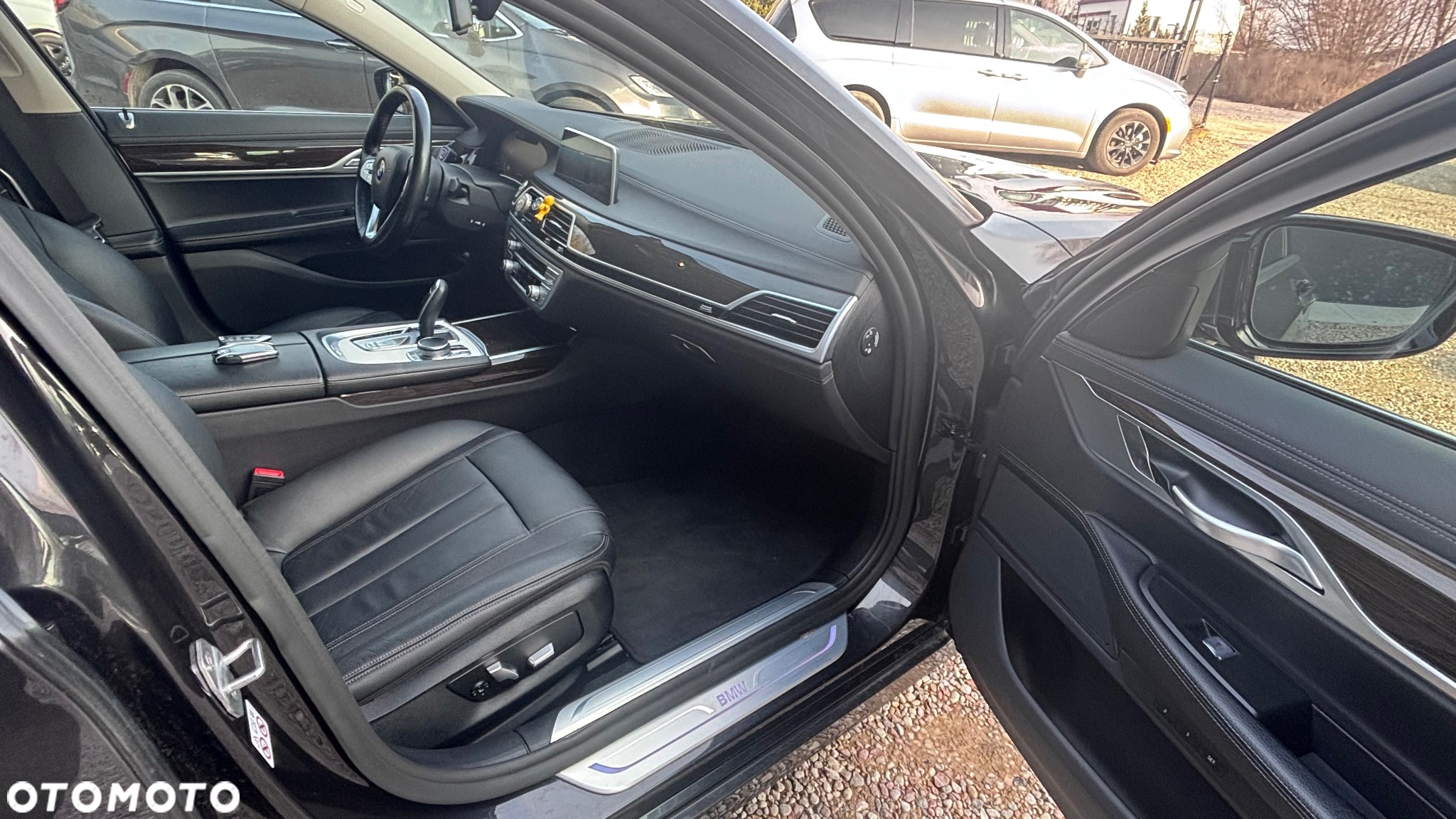 BMW Seria 7 730d - 26