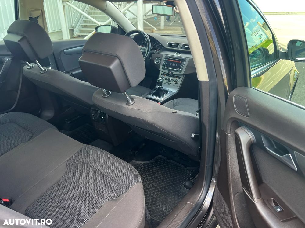 Volkswagen Passat 2.0 TDI BlueMotion Technology Comfortline - 20