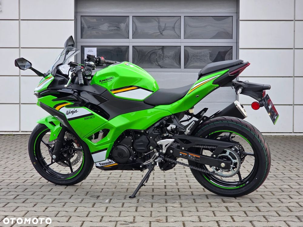 Kawasaki Ninja - 4