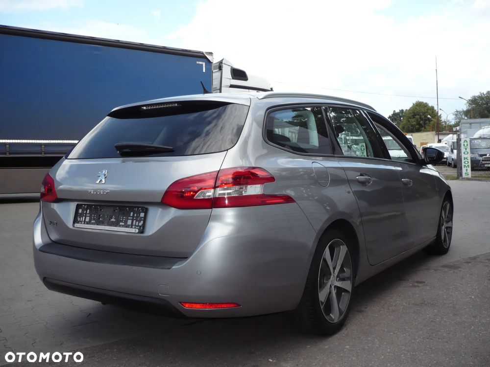 Peugeot 308 - 4