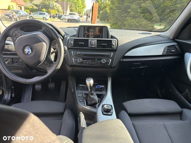 BMW Seria 1 118i Sport Line - 16