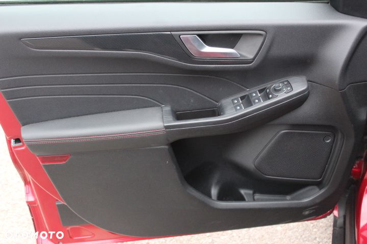 Ford Kuga 2.5 FHEV AWD ST-Line - 17