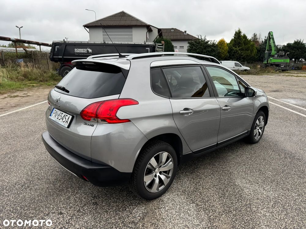 Peugeot 2008 1.2 Pure Tech Style S&S - 8