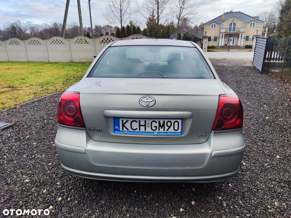 Toyota Avensis 2.0 D-4D Luna - 14