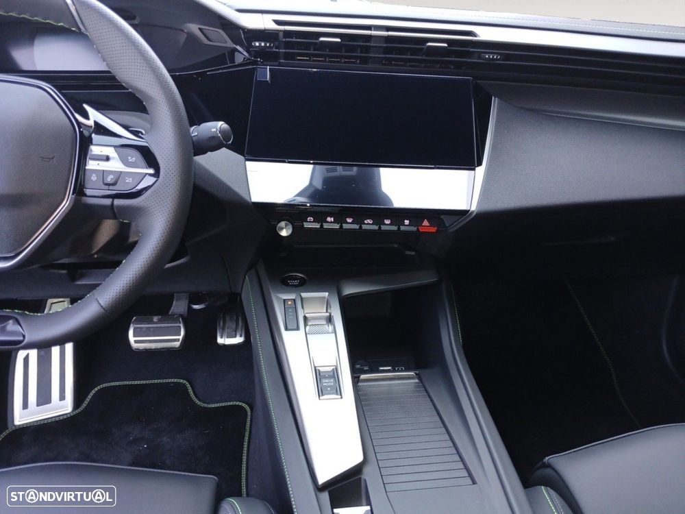 Peugeot E-408 58 kWh GT - 11