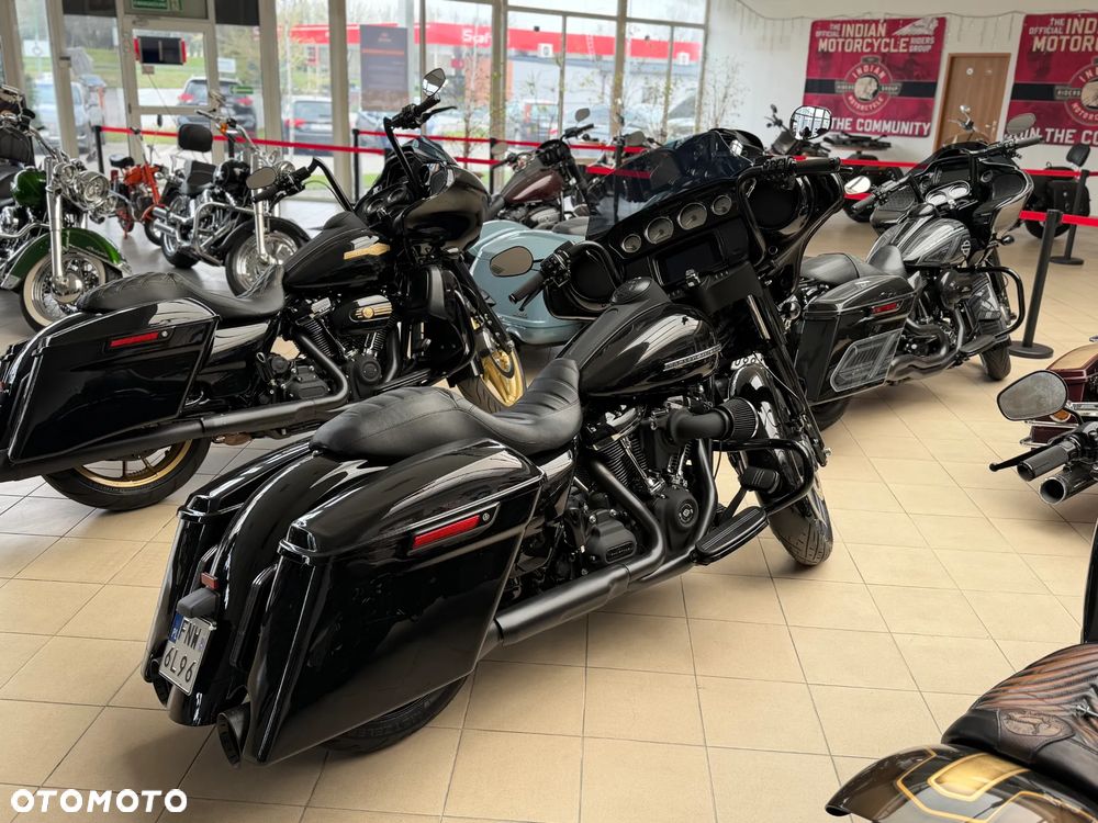 Harley-Davidson Touring Street Glide - 13