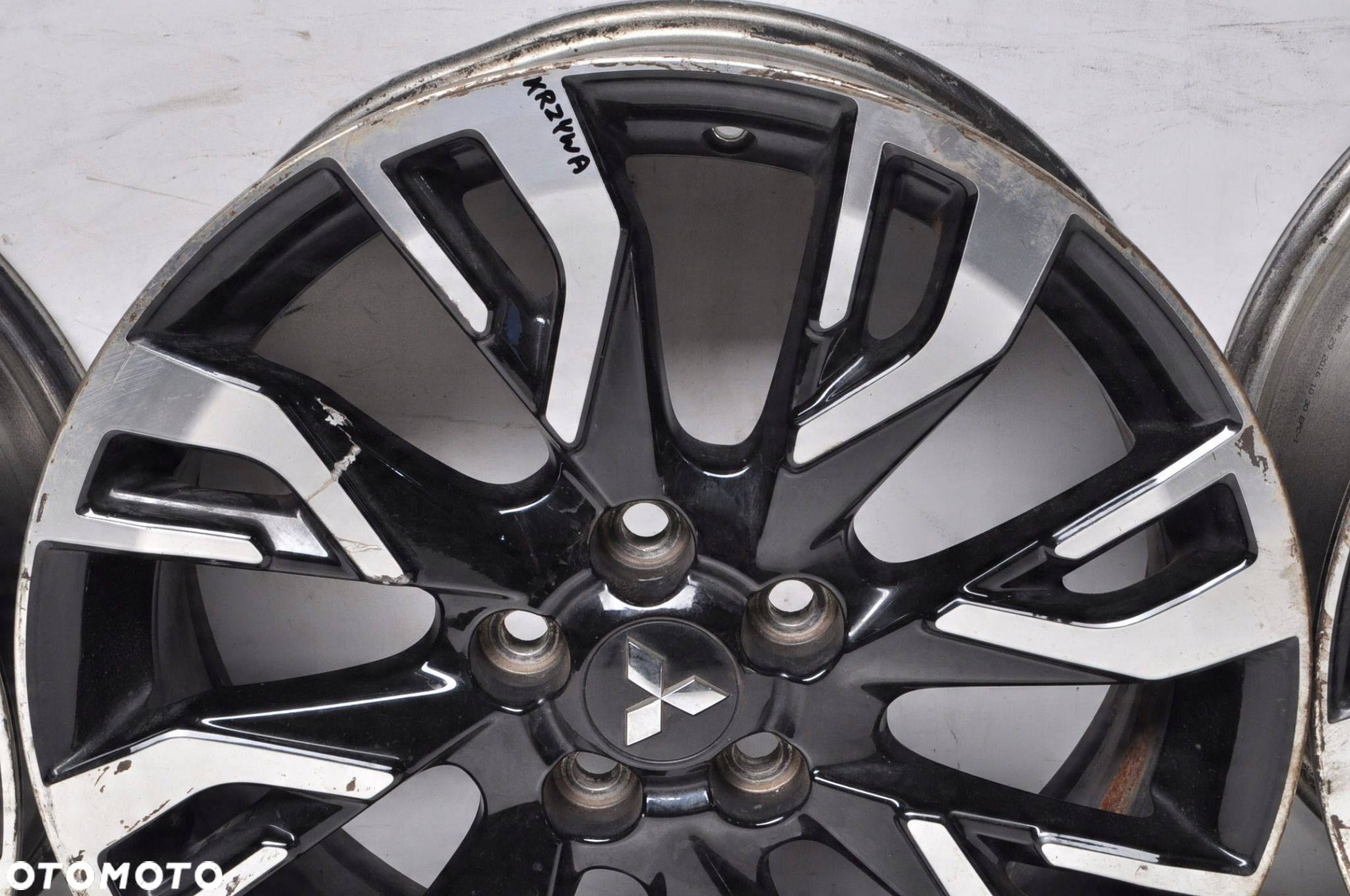 MITSUBISHI OUTLANDER ASX FELGI ALUMINIOWE R18 7J 5X114.3 ET38 - 6