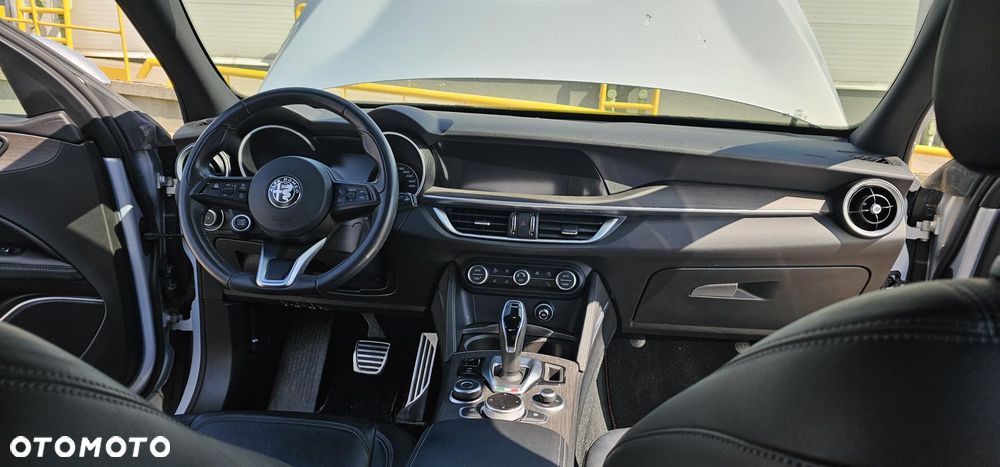 Alfa Romeo Stelvio 2.0 Turbo TI Q4 - 23