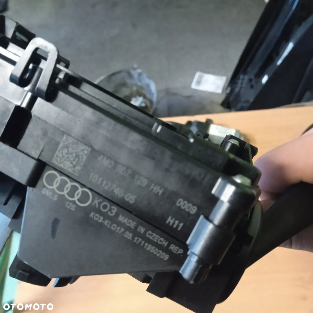 Manetki A4 B9 4M0907129HH - 4