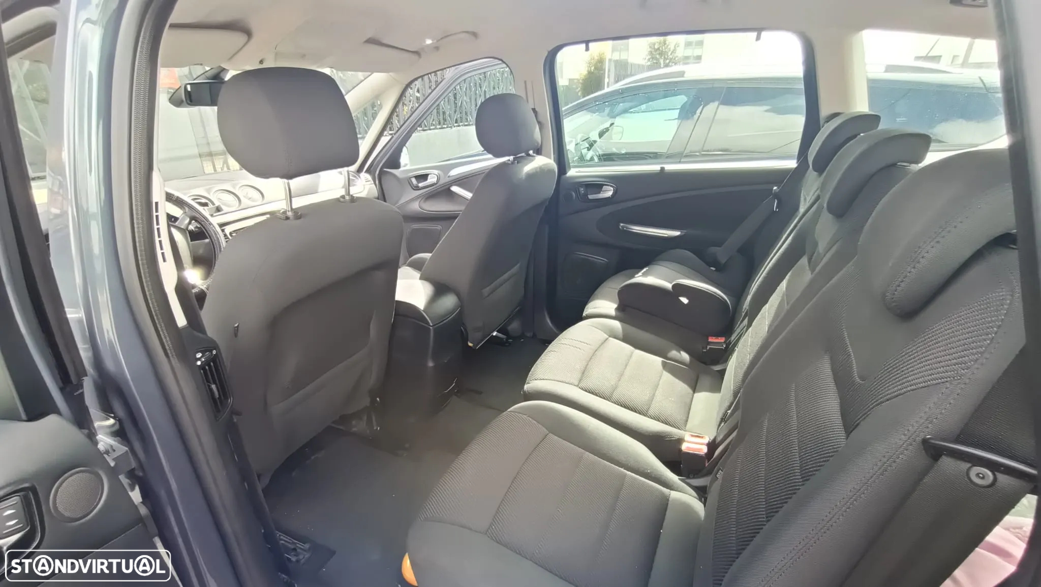 Ford S-Max 2.0 TDCi Titanium 7L - 9