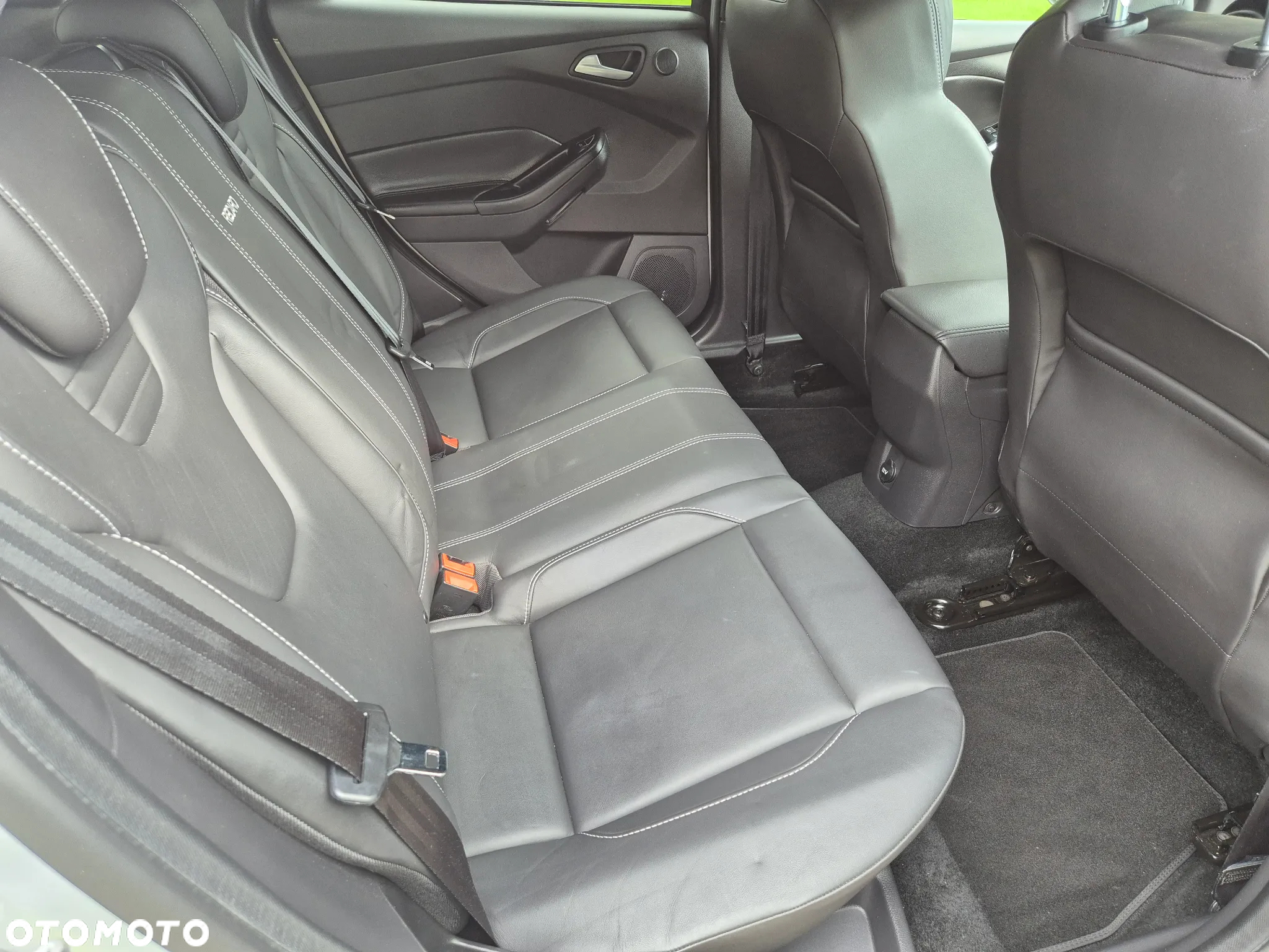 Ford Focus 2.0 EcoBoost ST mit Leder-Sport-Paket - 15