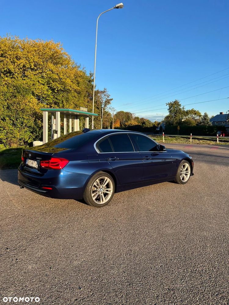 BMW Seria 3 330i - 20
