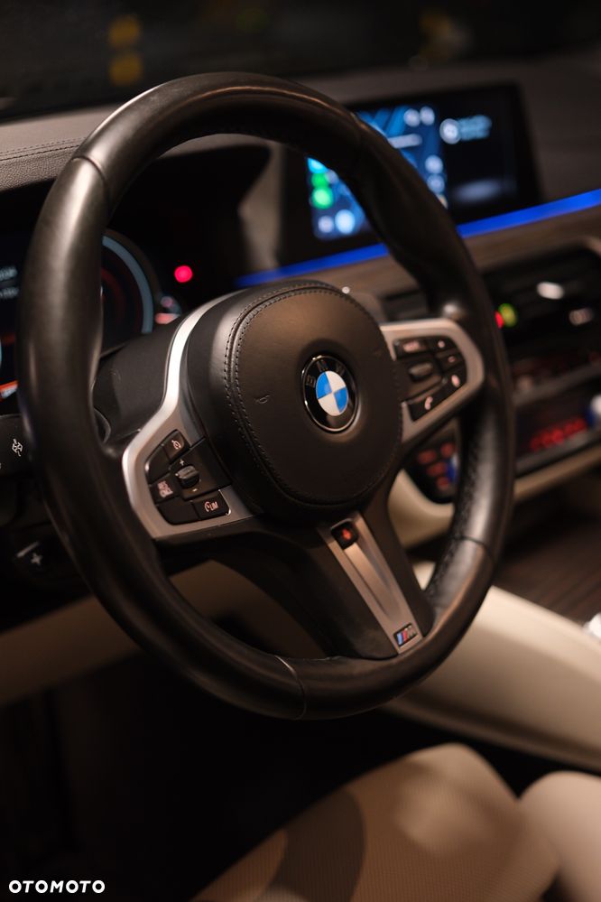 BMW Seria 5 520d xDrive MHEV M Sport sport - 27