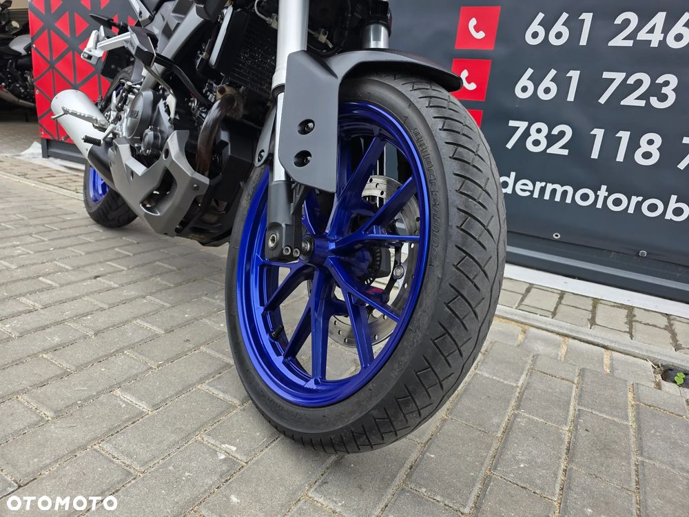 Yamaha MT - 24